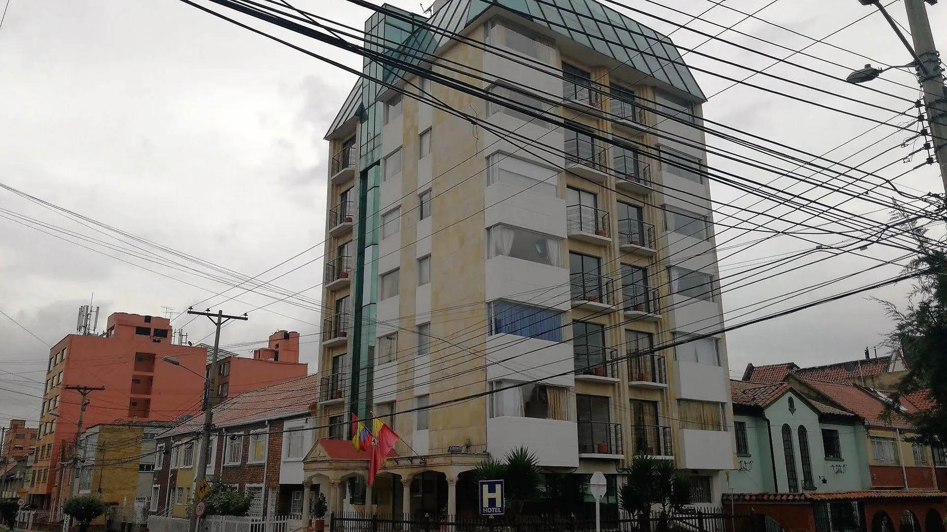 **  Hotel Alicante Bogotá Colombia